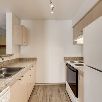 Sir Gallahad Apartment Homes - Kitchen - Apartments Near Me - Bellevue, Washington Sir Gallahad Apartment Homes - Kitchen - Apartments Near Me - Bellevue, Washington