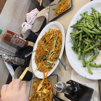 Dumpling World - Chicken Chow Mein - Dim Sum Near Me - Houston, Texas Dumpling World - Chicken Chow Mein - Dim Sum Near Me - Houston, Texas