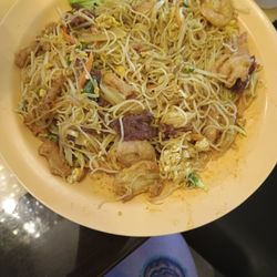 Lin Cuisine - Singapore noodles medium spicy no mushrooms.