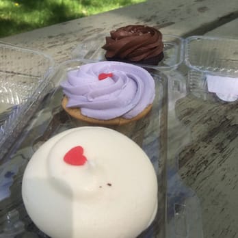 Bliss & Co. - Cupcakes! Craving satisfied - Desserts Near Me - Calgary, Alberta Bliss & Co. - Cupcakes! Craving satisfied - Desserts Near Me - Calgary, Alberta