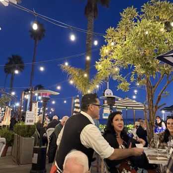 Blue Moon Over Avila - Patio dining - French Near Me - Avila Beach, California