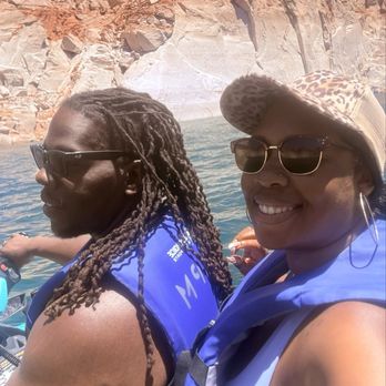 Antelope Point Marina - Us in lake Powell - Boating Near Me - Page, Arizona