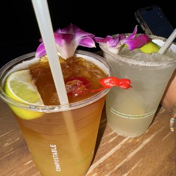 Cliff Dive Grill - Mai tai (left) elderberry margarita (right) - Barbeque Near Me - Lahaina, Hawaii Cliff Dive Grill - Mai tai (left) elderberry margarita (right) - Barbeque Near Me - Lahaina, Hawaii