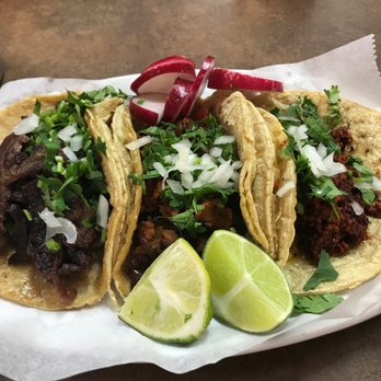 El Farolito - Lomo, pastor, chorizo - Mexican Near Me - Louisville, Kentucky El Farolito - Lomo, pastor, chorizo - Mexican Near Me - Louisville, Kentucky