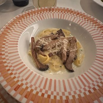 Charleston - White Truffle Fettuccine - New American Near Me - Baltimore, Maryland