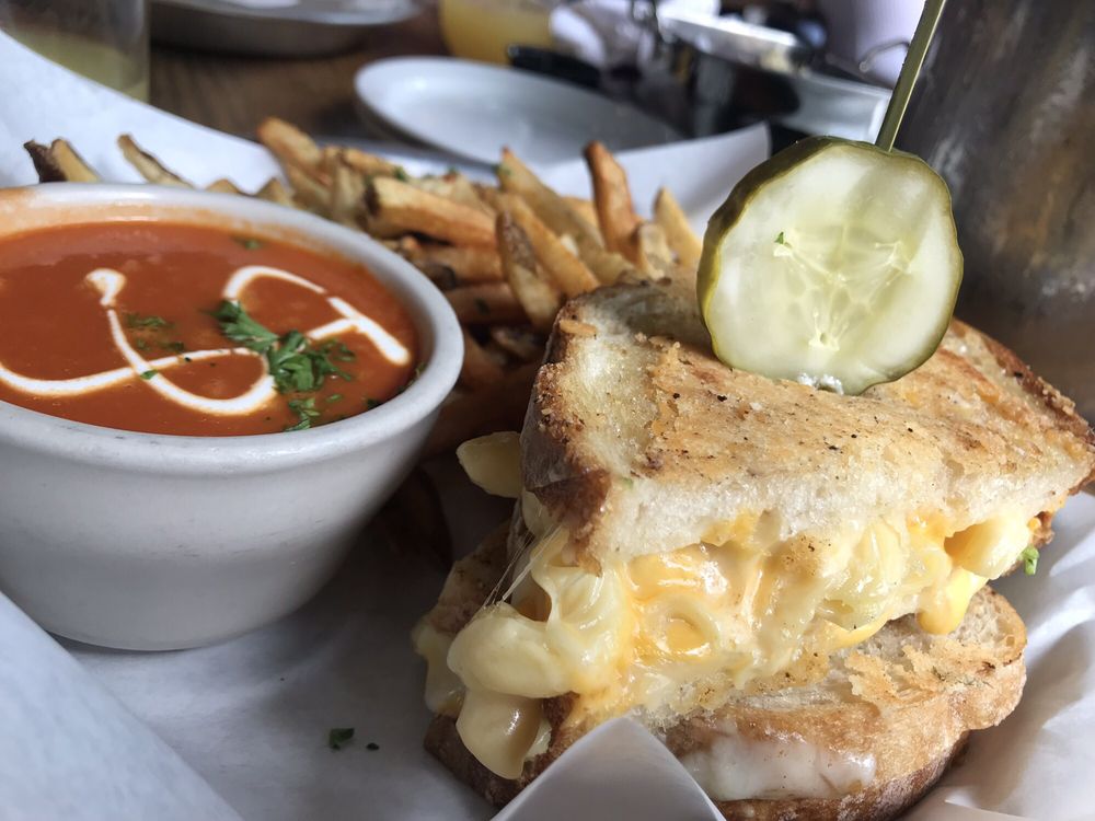 FLAGSHIP TAVERN AND GRILL 123 Photos & 226 Reviews 1622 W Belmont Ave, Chicago, IL Menu Yelp