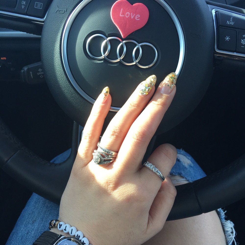 We Nails - Waxing Near Me - Northridge, California We Nails - Waxing Near Me - Northridge, California