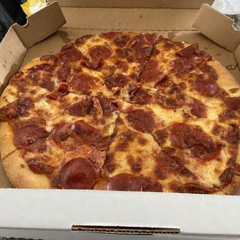 Star Pizza - Pizza Near Me - Houston, Texas