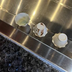 Hibachi Sushi Buffet - dirty cups for people to use