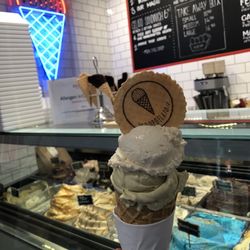 Scoop Dessert Parlour