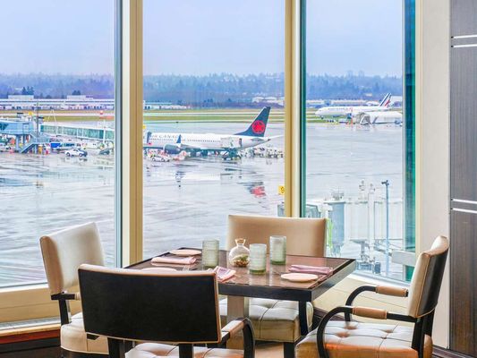 Fairmont Vancouver Airport by null