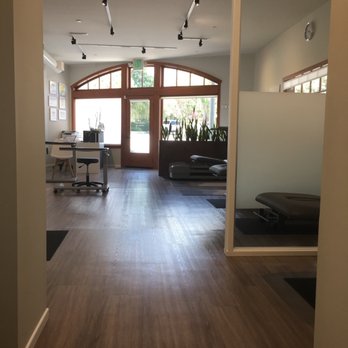 Hillside Physical Therapy - Physical Therapy Near Me - La Cañada Flintridge, California