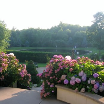 Belvedere Inn & Restaurant - Belvedere Gardens - Hotels Near Me - Saugatuck, Michigan Belvedere Inn & Restaurant - Belvedere Gardens - Hotels Near Me - Saugatuck, Michigan