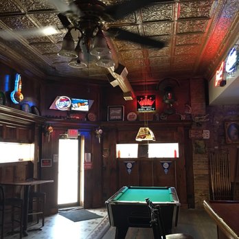 The Atlas Saloon - Breweries Near Me - Excelsior Springs, Missouri