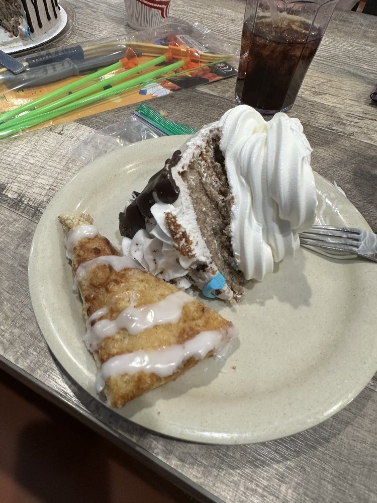 PIZZA RANCH Updated October 2024 53 Photos & 48 Reviews 3200 N