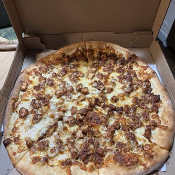 Ristorante Lucia - BBQ Chicken Pizza - Italian Near Me - Bedford, New York Ristorante Lucia - BBQ Chicken Pizza - Italian Near Me - Bedford, New York
