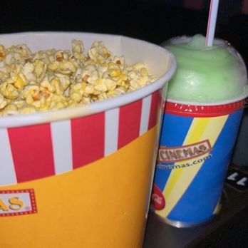 Classic Cinemas York XQ - Popcorn and slushie - Cinema Near Me - Elmhurst, Illinois Classic Cinemas York XQ - Popcorn and slushie - Cinema Near Me - Elmhurst, Illinois