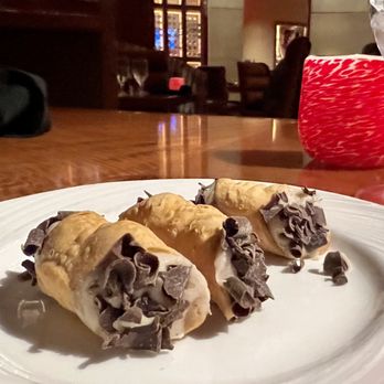 Final Cut Steak & Seafood - Cannoli - Steakhouses Near Me - Toledo, Ohio Final Cut Steak & Seafood - Cannoli - Steakhouses Near Me - Toledo, Ohio