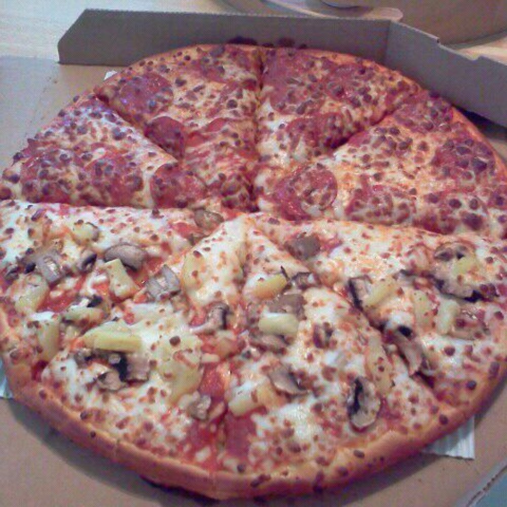 large 3topping. Half pepornie and half pinnapple and mushroom:) deep dish large 3topping. Half pepornie and half pinnapple and mushroom:) deep dish