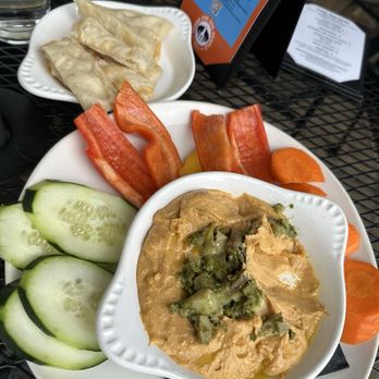 5th Avenue Grille - Hummus - American Near Me - Frisco, Colorado