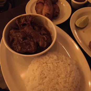 La Casa - Oxtail with White Rice and Plantains - Cuban Near Me - Hoboken, New Jersey La Casa - Oxtail with White Rice and Plantains - Cuban Near Me - Hoboken, New Jersey