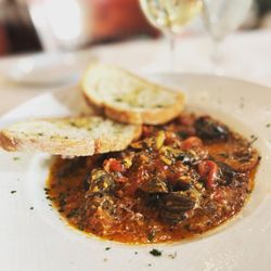 Gratzzi Italian Grille - Ft. Escargot Antonio (Starter)