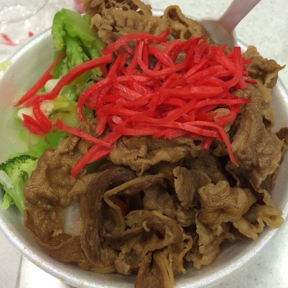 Yoshinoya Redlands - Regular beef bowl w/ veggies and ginger on top - Japanese Near Me - Redlands, California Yoshinoya Redlands - Regular beef bowl w/ veggies and ginger on top - Japanese Near Me - Redlands, California
