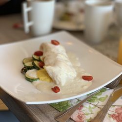 Cafe Chandeleur
