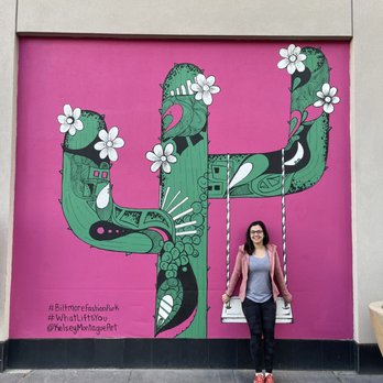Biltmore Fashion Park - Cute artwork - Shopping Centers Near Me - Phoenix, Arizona