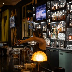 Best-luxury-cigar-lounge-miami-smoke-and-barrel.jpg