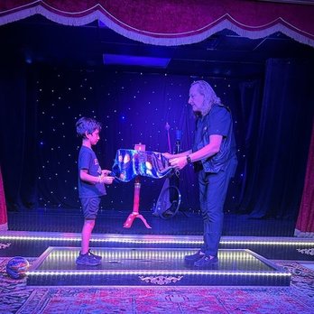 Las Vegas Magic Theater - Levitating table. - Magicians Near Me - Las Vegas, Nevada Las Vegas Magic Theater - Levitating table. - Magicians Near Me - Las Vegas, Nevada