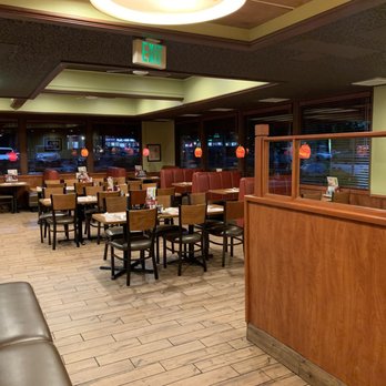 Denny's - Super clean interior which appears to be newly remodeled! - Breakfast & Brunch Near Me - Lake Forest, California