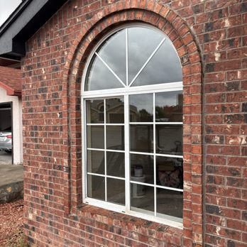 Waldo's Glass and Window Repairs - All new glass installed by Ivonne - Windows Installation Near Me - El Paso, Texas Waldo's Glass and Window Repairs - All new glass installed by Ivonne - Windows Installation Near Me - El Paso, Texas