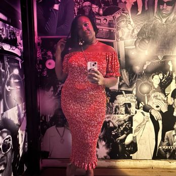 Off The Record - Bathroom mirror - Lounges Near Me - Houston, Texas
