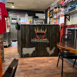 Hamaknockers Bar-B-Q - Inside