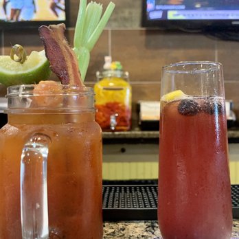 Another Broken Egg Cafe - Bloody Mary and Mimosa - Breakfast & Brunch Near Me - Siesta Key, Florida