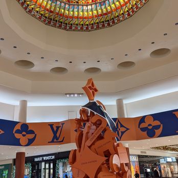 South Coast Plaza - Shopping Centers Near Me - Costa Mesa, California South Coast Plaza - Shopping Centers Near Me - Costa Mesa, California