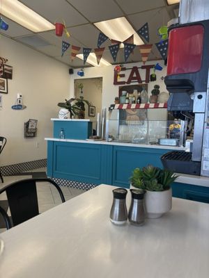 Lola's Kitchen by null