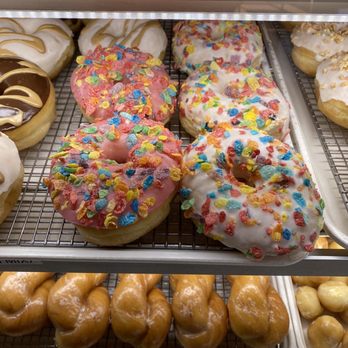 The Donut House - a variety of donuts - Donuts Near Me - Kannapolis, North Carolina The Donut House - a variety of donuts - Donuts Near Me - Kannapolis, North Carolina