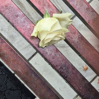 Rosebud Studio Florist - Broken rose - Florists Near Me - Jersey City, New Jersey Rosebud Studio Florist - Broken rose - Florists Near Me - Jersey City, New Jersey