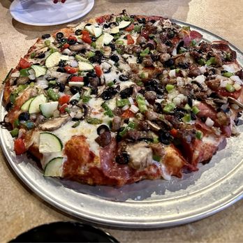 Toppers Pizza Place - Half combo / Half veggie - Pizza Near Me - Camarillo, California Toppers Pizza Place - Half combo / Half veggie - Pizza Near Me - Camarillo, California