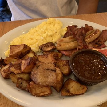 Fabergé - Le massif - Breakfast & Brunch Near Me - Montreal, Quebec Fabergé - Le massif - Breakfast & Brunch Near Me - Montreal, Quebec
