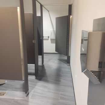 Regus Ballpark Dr - Clean bathrooms - Shared Office Spaces Near Me - Franklin, Wisconsin Regus Ballpark Dr - Clean bathrooms - Shared Office Spaces Near Me - Franklin, Wisconsin