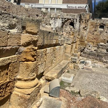 Roman Amphitheatre - Landmarks & Historical Buildings Near Me - Tarragona, T
