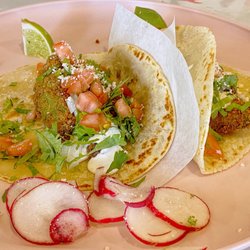 Invicto - Avocado taco. Just THE BEST!!