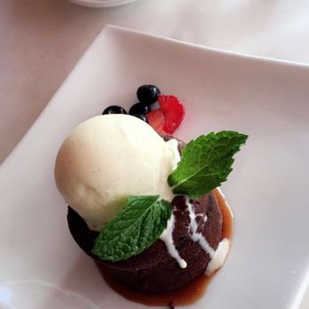 Cafe Santorini - Molten chocolate cake - Italian Near Me - Pasadena, California