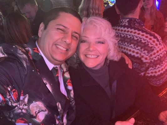 Akikos Karaoke Club by null