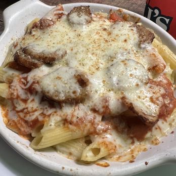 Fazoli's - Spicy Baked Ziti with Sausage - Italian Near Me - Lansing, Michigan Fazoli's - Spicy Baked Ziti with Sausage - Italian Near Me - Lansing, Michigan