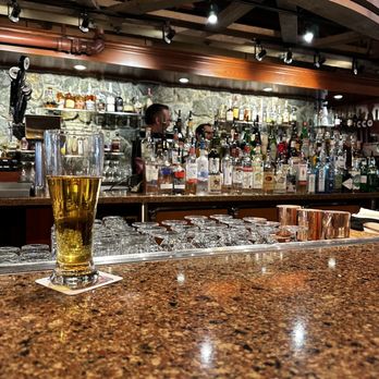Glacier BrewHouse - The service rather hid behind the bar and congregate amongst themselves. - American Near Me - Anchorage, Alaska Glacier BrewHouse - The service rather hid behind the bar and congregate amongst themselves. - American Near Me - Anchorage, Alaska