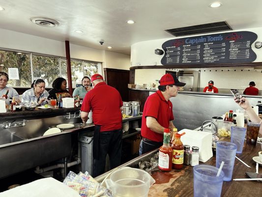 Captain Tom's by null